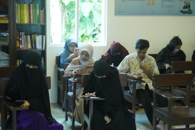 Kegiatan diskusi kelompok